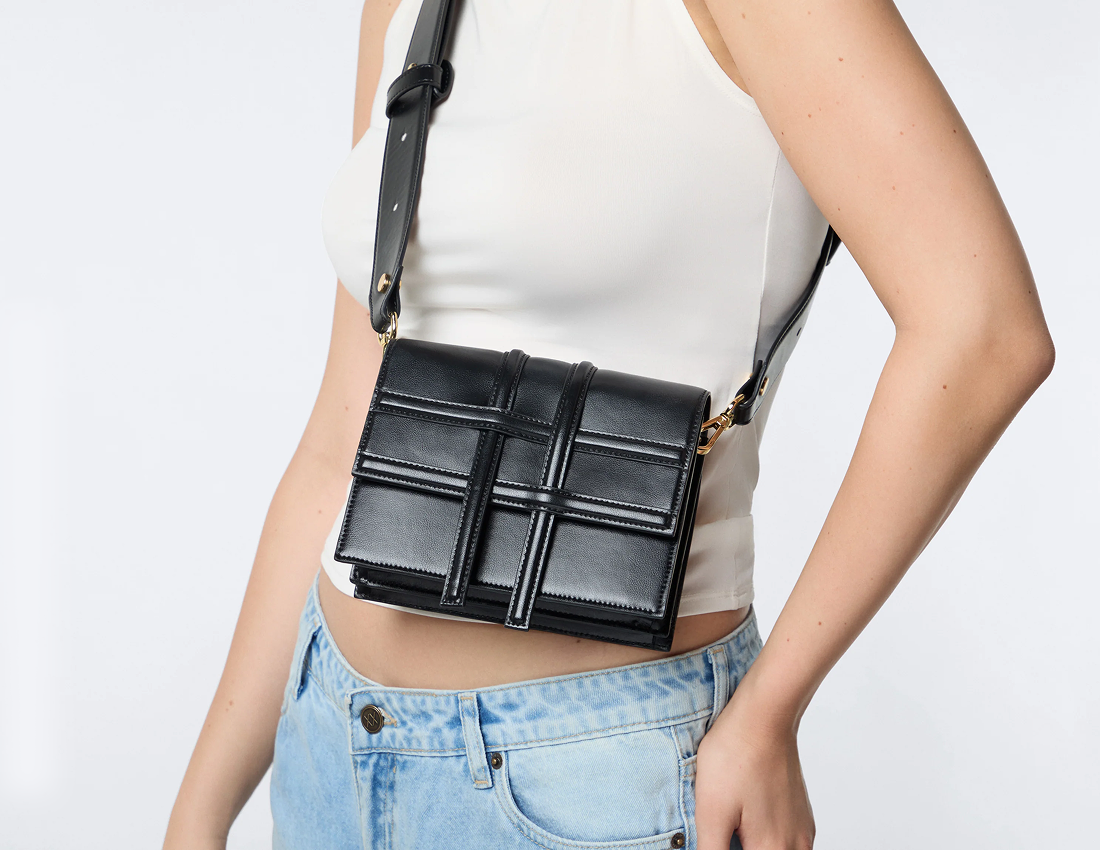 Voyager Convertible - Onyx