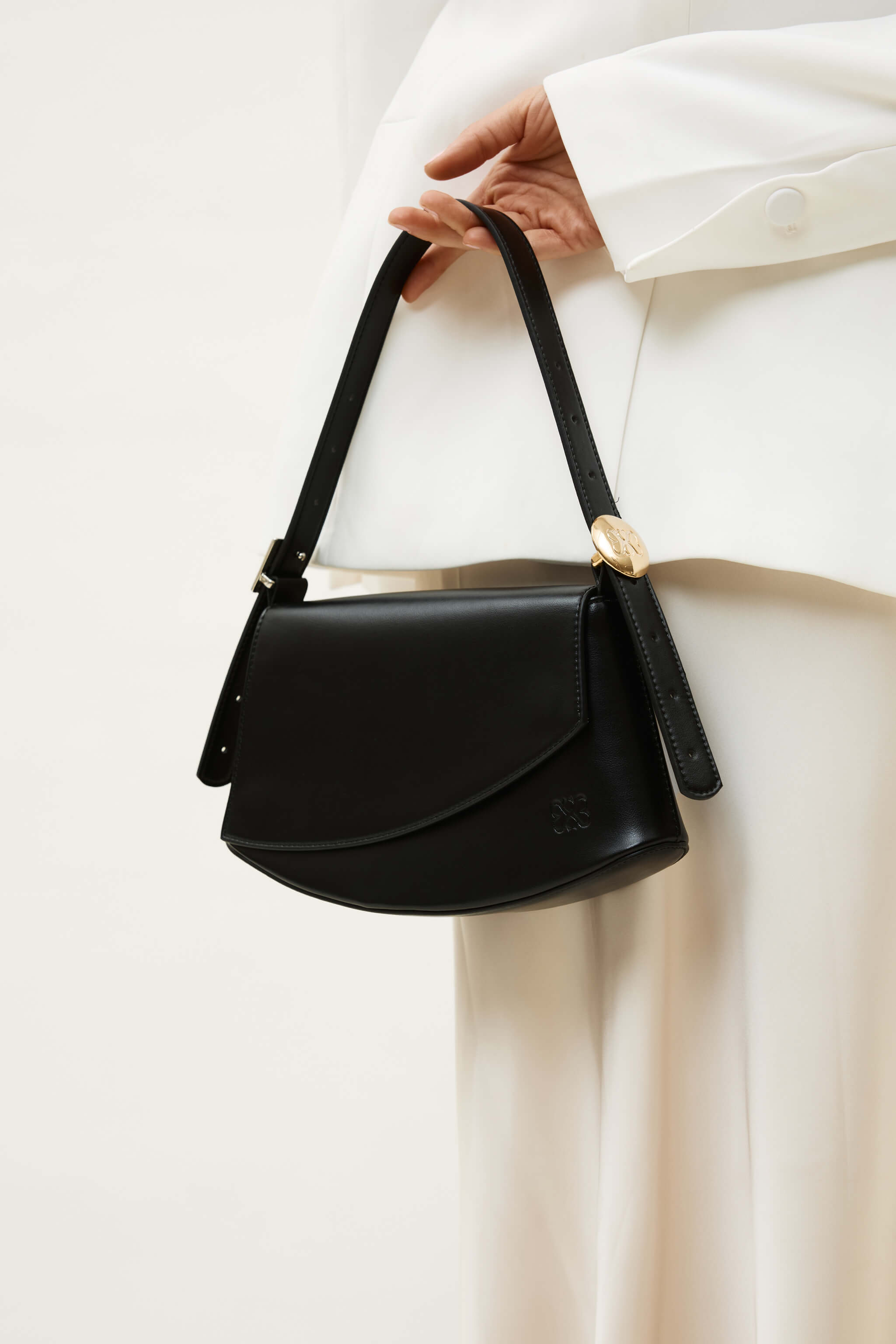 The Zaha Bag – SVARIAN