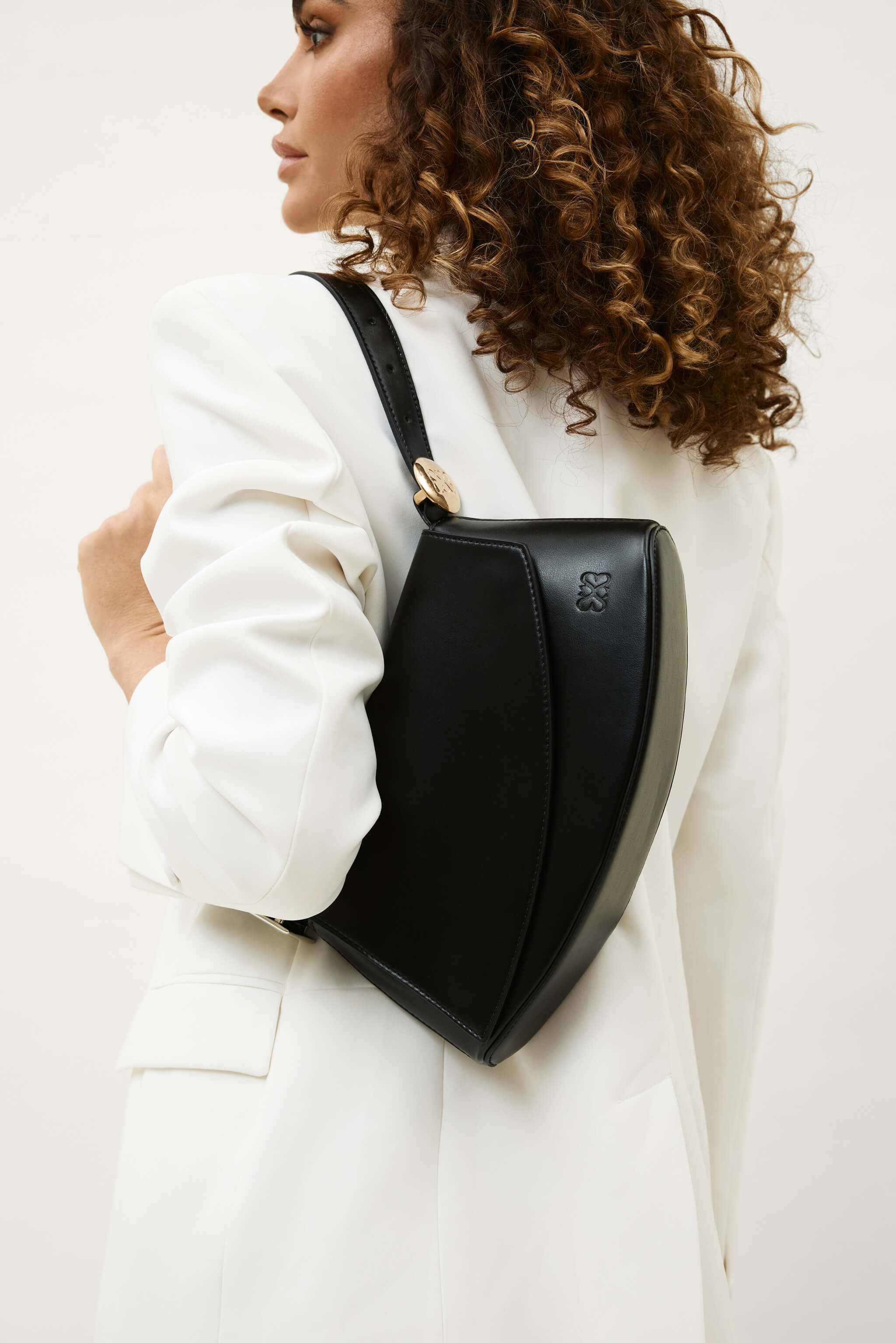 The Zaha Bag – SVARIAN