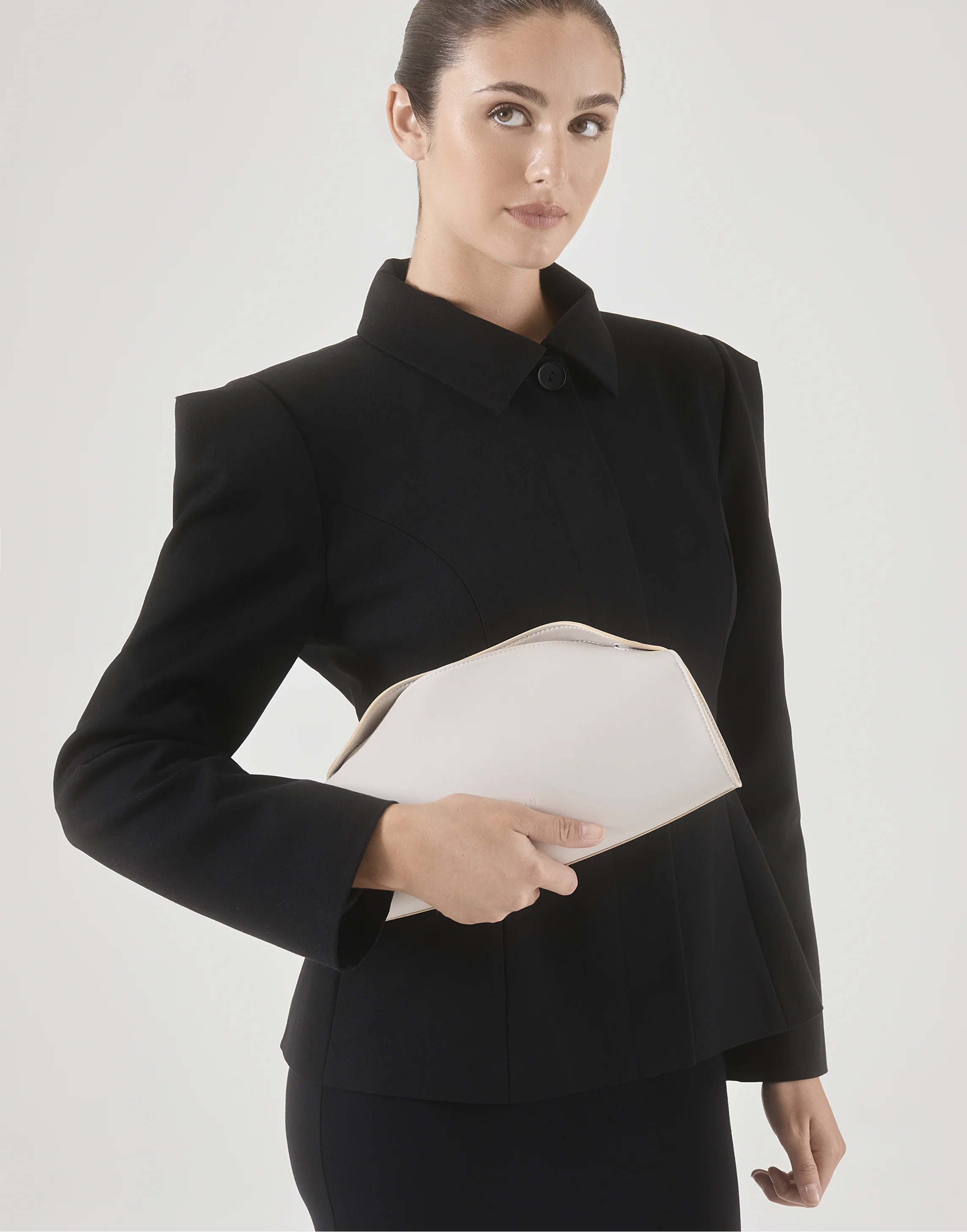 Alma Clutch Stone Cream