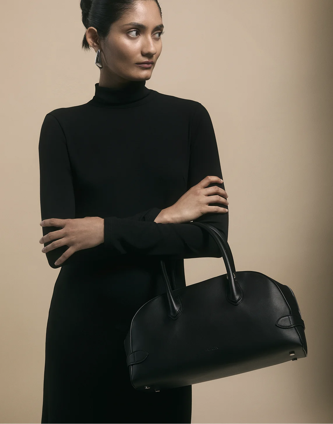 Simone Medium Onyx