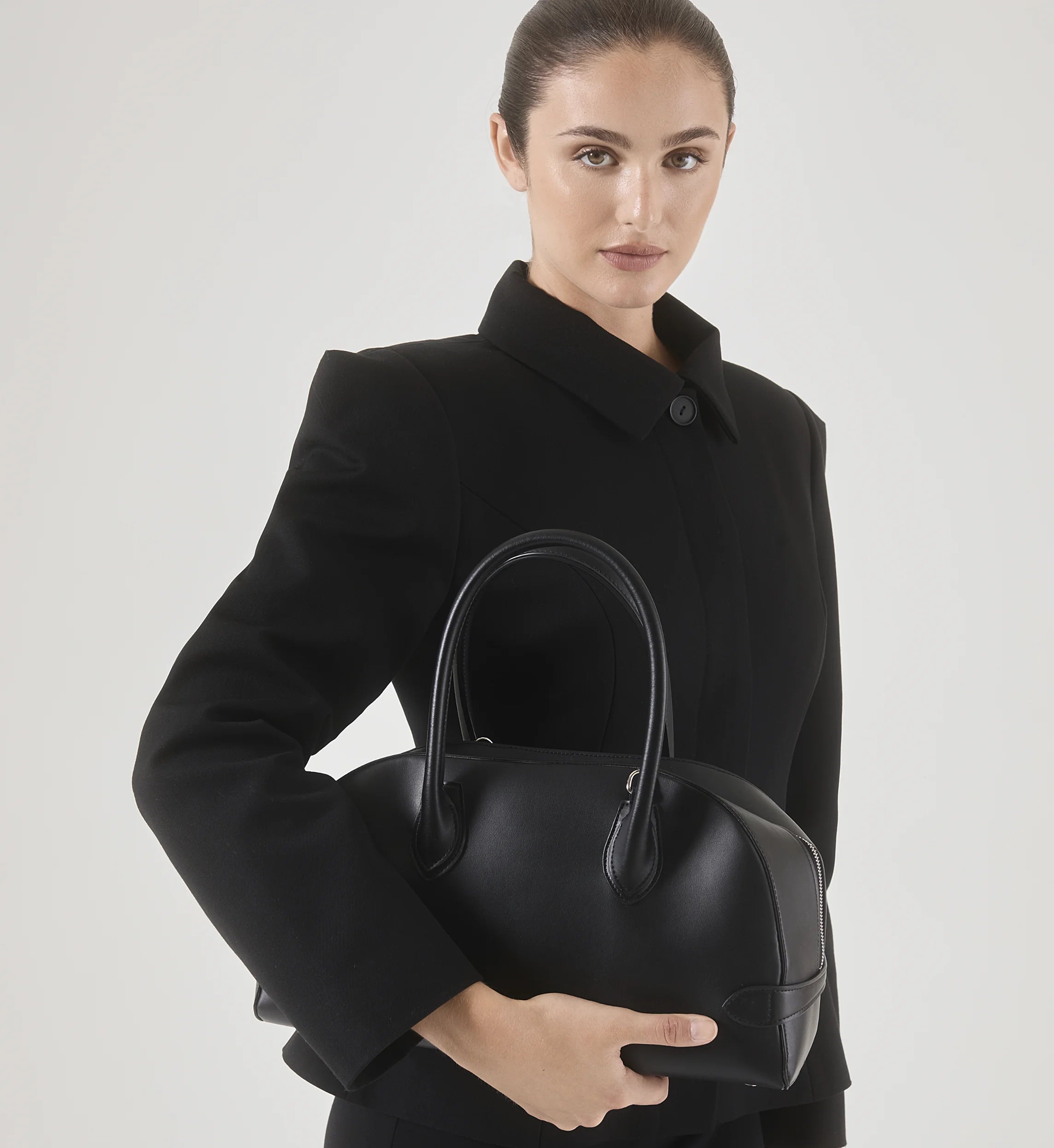Simone Medium Onyx